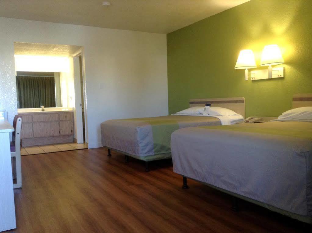 Motel 6 Hemet Exteriör bild